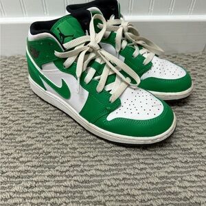Nike Kids Jordans Green and White